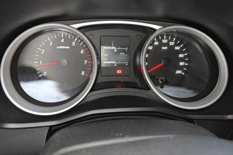 Used Wuling Hongguang S3 2018 1.5L Manual Standard Version China V Standard Instrument Cluster