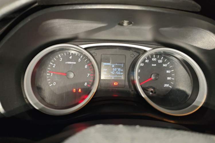 Used Wuling Hongguang S3 2018 1.5L Manual Standard Version China V Standard Instrument Cluster