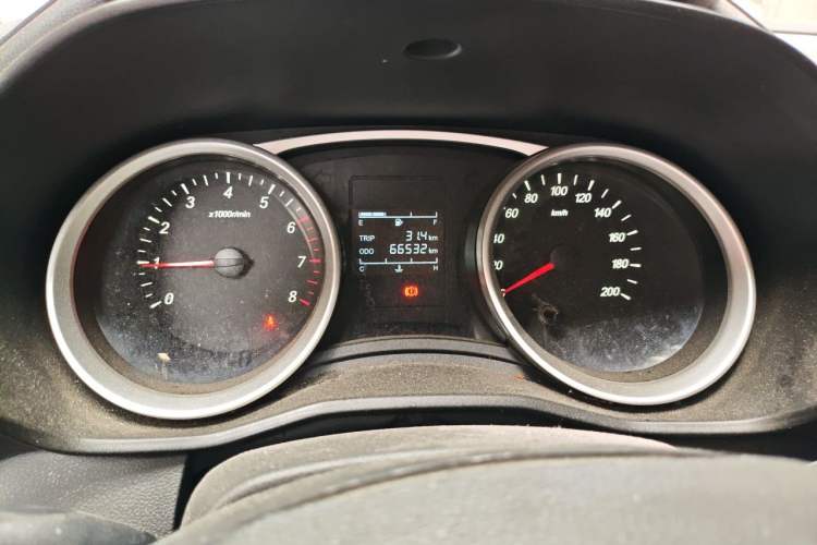 Used Wuling Hongguang S3 2018 1.5L Manual Standard Version China V Standard Instrument Cluster