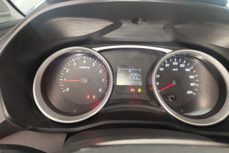Used Wuling Hongguang S3 2018 1.5L Manual Standard Version China V Standard Instrument Cluster