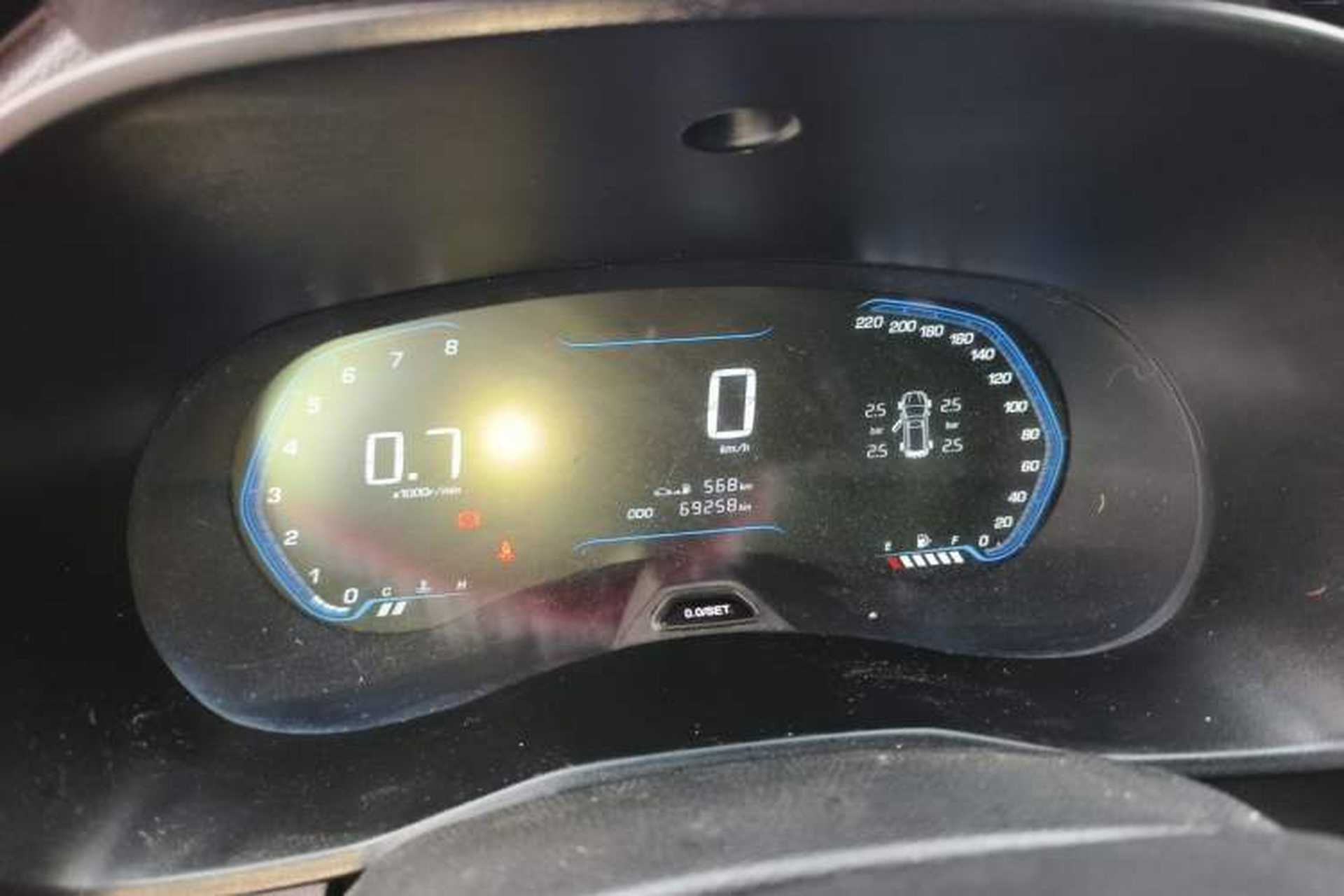 Used Wuling Hongguang S3 2018 1.5T Manual Luxury Model China V Standard Instrument Cluster