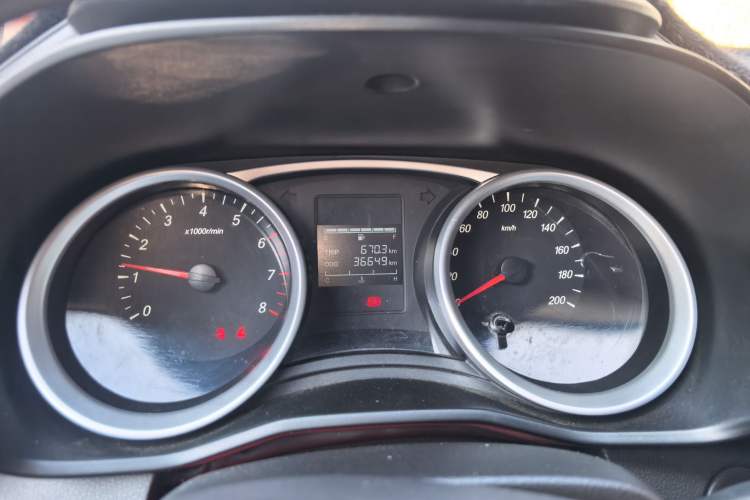 Used Wuling Hongguang S3 2018 1.5L Manual Standard Version China V Standard Instrument Cluster