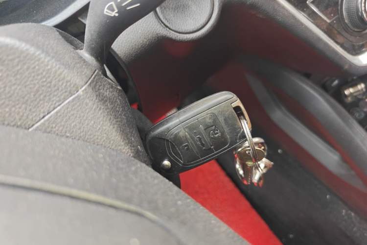 Used Wuling Hongguang S3 2018 1.5L Manual Luxury Model China V Standard Interior 1