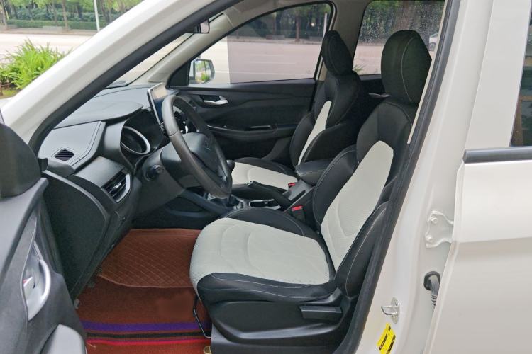 Used Wuling Hongguang S3 2018 1.5L Manual Standard Version China V Standard Interior 1