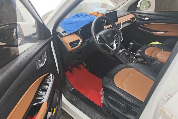 Used Wuling Hongguang S3 2018 1.5L Manual Luxury Model China V Standard Interior 3