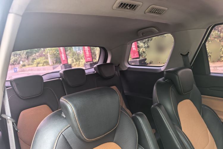 Used Wuling Hongguang S3 2018 1.5T Manual Luxury Model China V Standard Interior 3