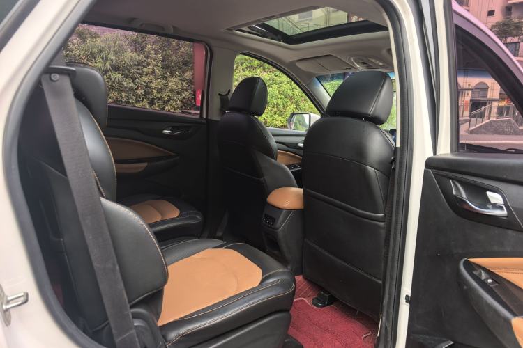 Used Wuling Hongguang S3 2018 1.5T Manual Luxury Model China V Standard Interior 4
