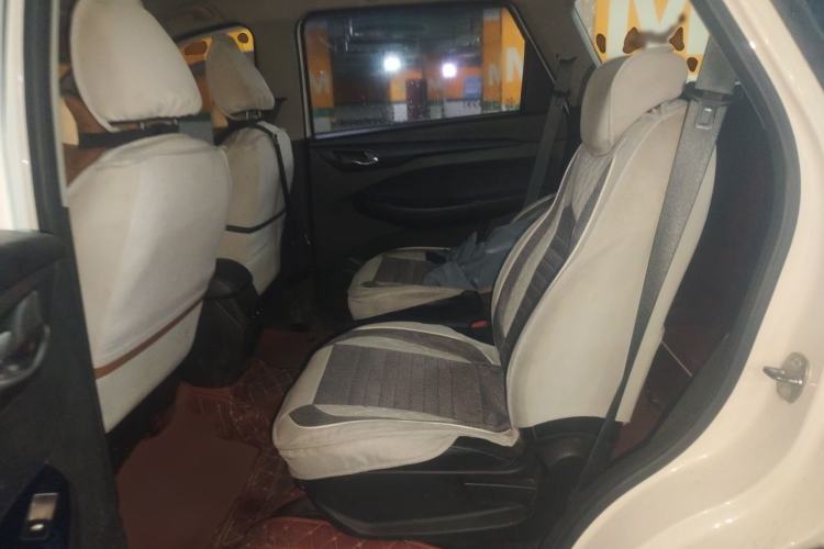Used Wuling Hongguang S3 2018 1.5T Manual Comfort Model China V Standard Interior 4