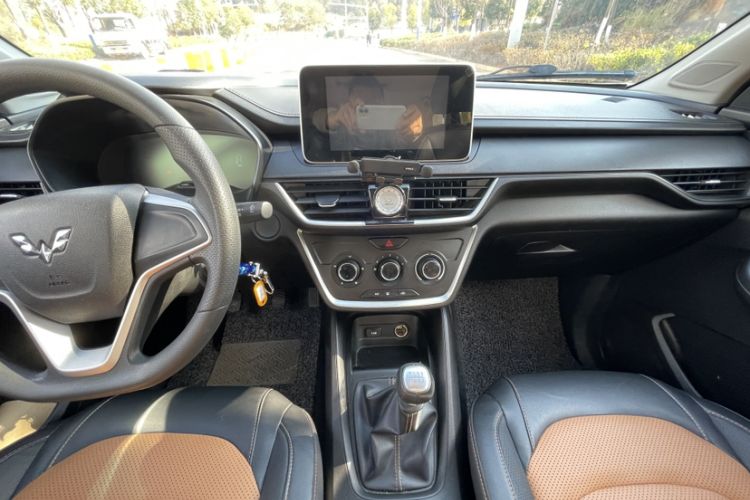 Used Wuling Hongguang S3 2018 1.5L Manual Comfort Model China V Standard Interior 5