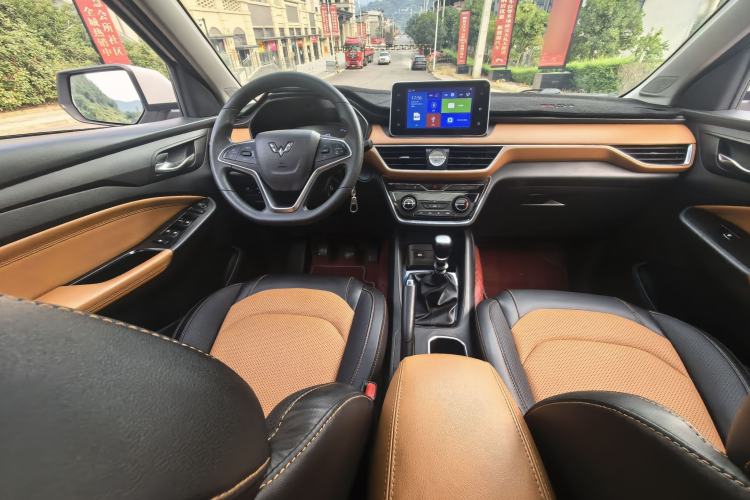 Used Wuling Hongguang S3 2018 1.5T Manual Luxury Model China V Standard Interior 5