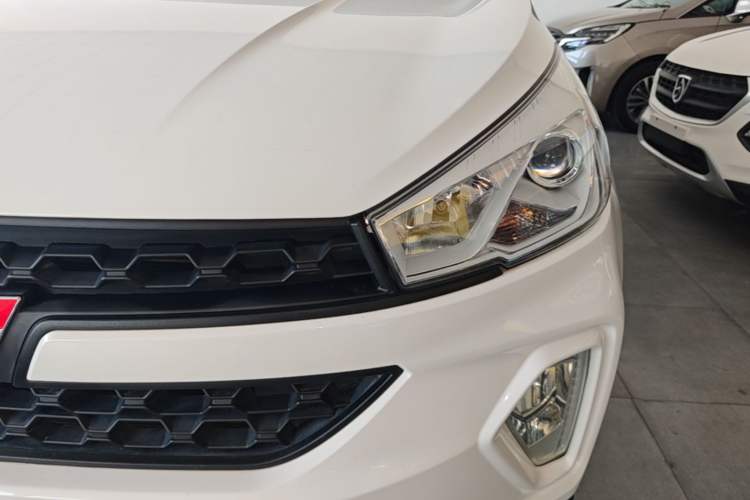 Used Wuling Hongguang S3 2018 1.5L Manual Standard Version China V Standard Left Front Headlight