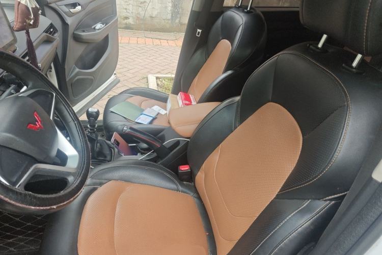 Used Wuling Hongguang S3 2018 1.5T Manual Comfort Model China V Standard Left Front Seat