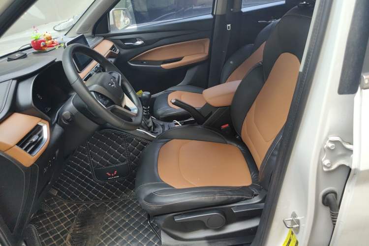 Used Wuling Hongguang S3 2018 1.5L Manual Luxury Model China V Standard Left Front Seat