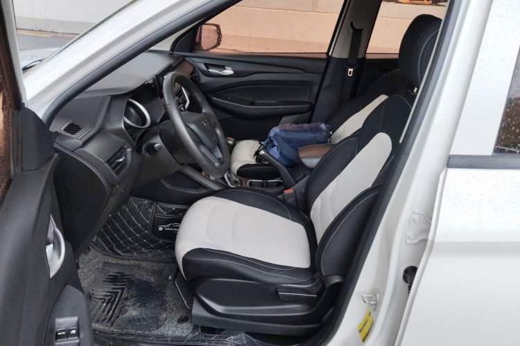 Used Wuling Hongguang S3 2018 1.5L Manual Standard Version China V Standard Left Front Seat