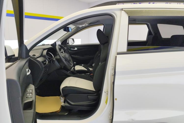 Used Wuling Hongguang S3 2018 1.5L Manual Standard Version China V Standard Left Front Seat
