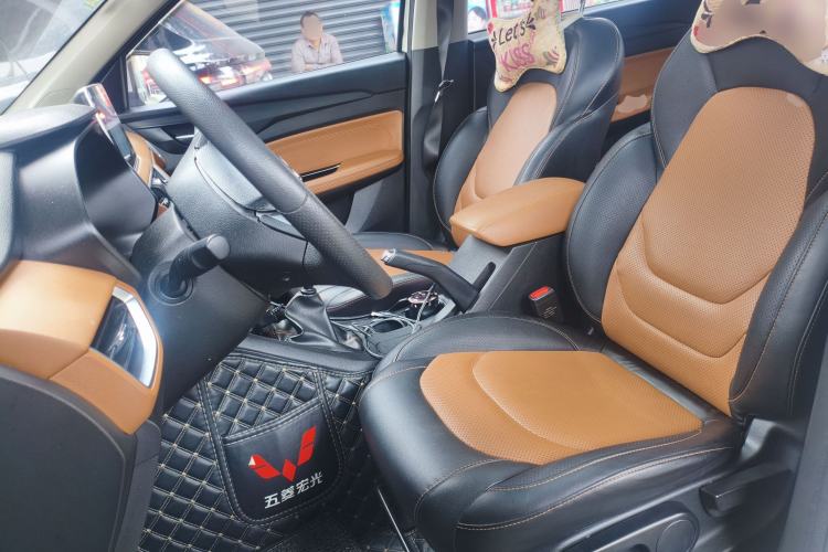 Used Wuling Hongguang S3 2018 1.5T Manual Luxury Model China V Standard Left Front Seat