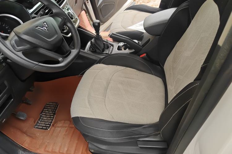 Used Wuling Hongguang S3 2018 1.5L Manual Standard Version China V Standard Left Front Seat