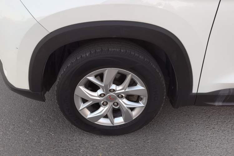Used Wuling Hongguang S3 2018 1.5L Manual Luxury Model China V Standard Left Front Wheel Hub