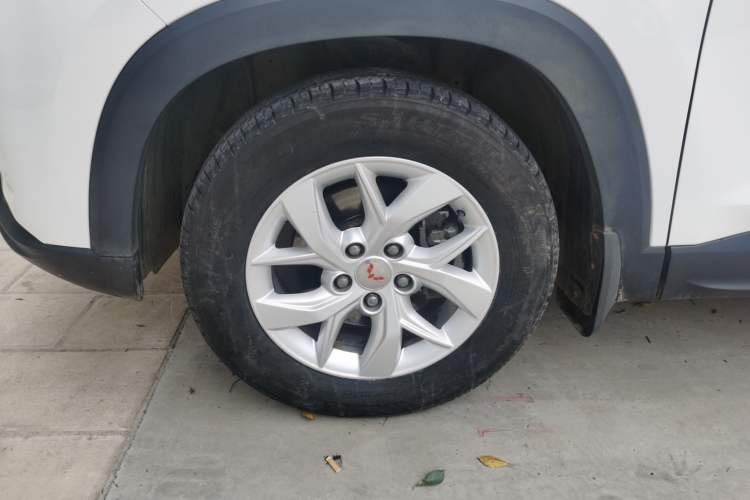 Used Wuling Hongguang S3 2018 1.5T Manual Comfort Model China V Standard Left Front Wheel Hub