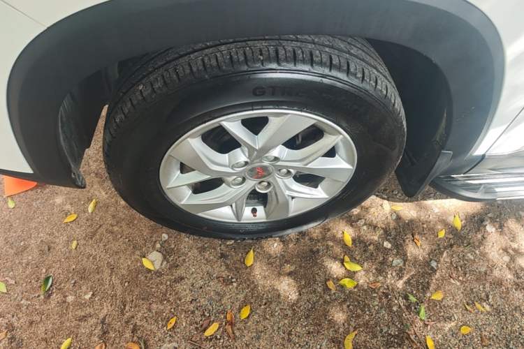 Used Wuling Hongguang S3 2018 1.5L Manual Comfort Model China V Standard Left Front Wheel Hub