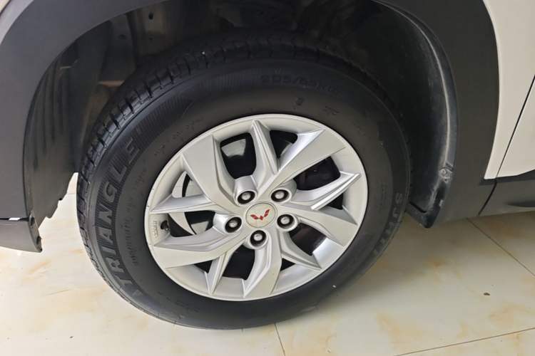 Used Wuling Hongguang S3 2018 1.5L Manual Luxury Model China V Standard Left Front Wheel Hub