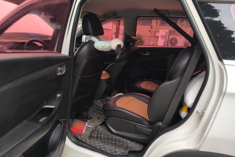 Used Wuling Hongguang S3 2018 1.5T Manual Comfort Model China V Standard Left Rear Seat
