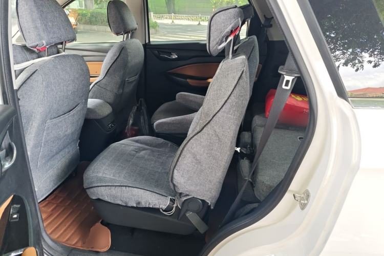 Used Wuling Hongguang S3 2018 1.5L Manual Luxury Model China V Standard Left Rear Seat