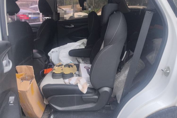 Used Wuling Hongguang S3 2018 1.5L Manual Standard Version China V Standard Left Rear Seat