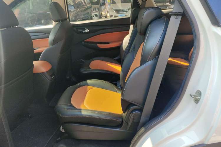 Used Wuling Hongguang S3 2018 1.5L Manual Luxury Model China V Standard Left Rear Seat