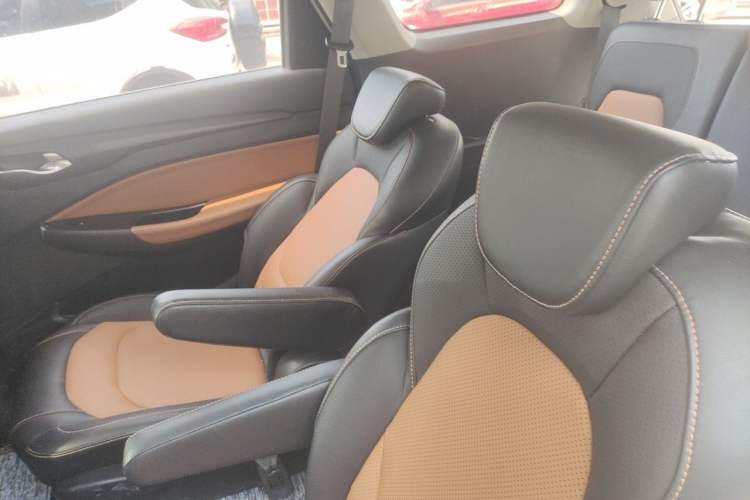Used Wuling Hongguang S3 2018 1.5L Manual Luxury Model China V Standard Left Rear Seat