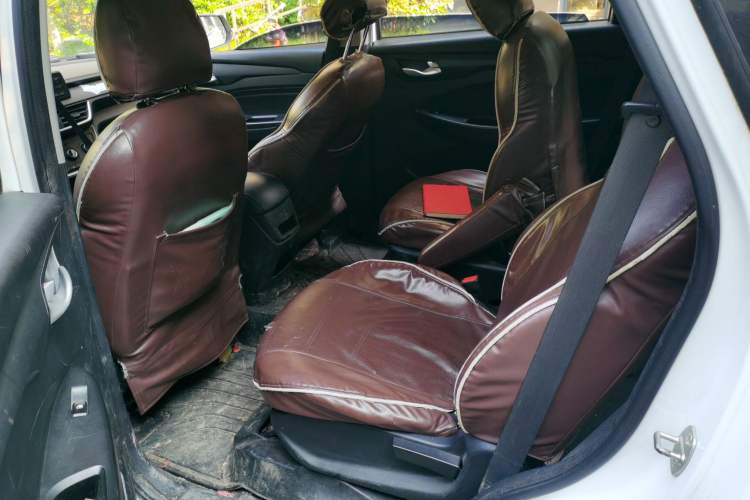 Used Wuling Hongguang S3 2018 1.5L Manual Standard Version China V Standard Left Rear Seat