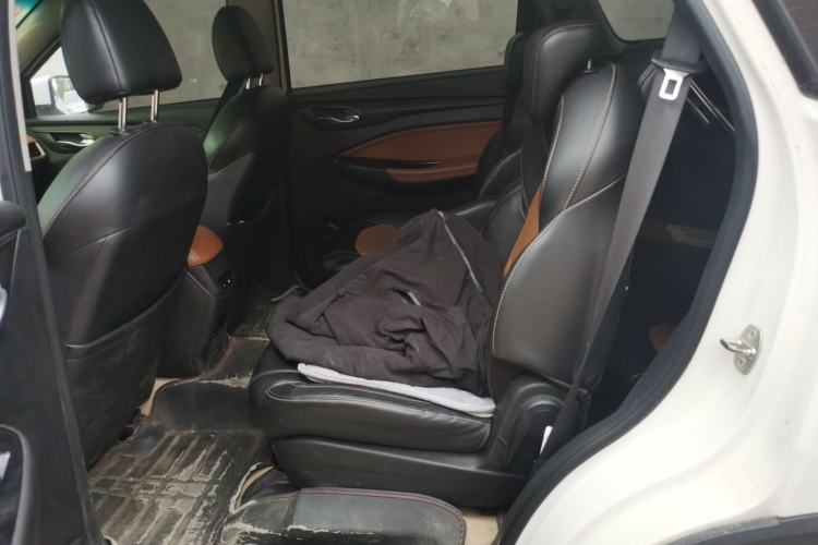 Used Wuling Hongguang S3 2018 1.5L Manual Comfort Model China V Standard Left Rear Seat