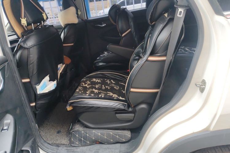 Used Wuling Hongguang S3 2018 1.5T Manual Comfort Model China V Standard Left Rear Seat