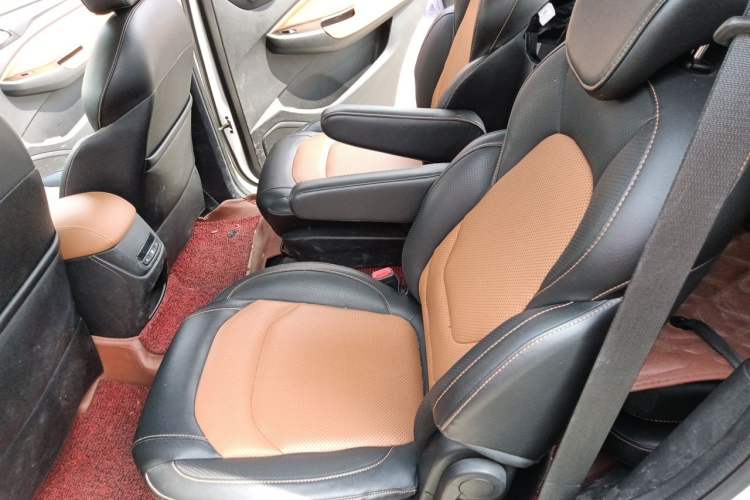 Used Wuling Hongguang S3 2018 1.5L Manual Luxury Model China V Standard Left Rear Seat