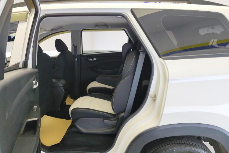 Used Wuling Hongguang S3 2018 1.5L Manual Standard Version China V Standard Left Rear Seat