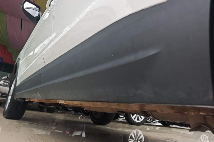 Used Wuling Hongguang S3 2018 1.5L Manual Comfort Model China V Standard Left Side Sill