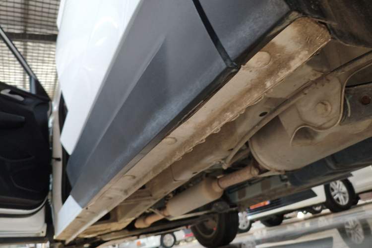 Used Wuling Hongguang S3 2018 1.5L Manual Standard Version China V Standard Left Side Sill