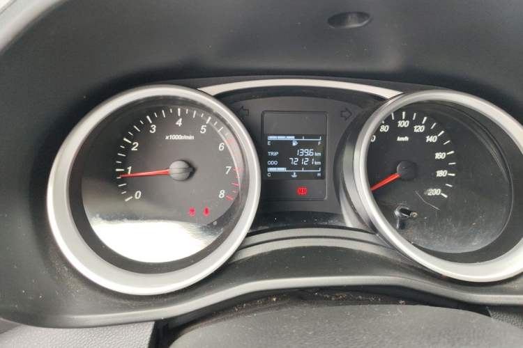 Used Wuling Hongguang S3 2018 1.5L Manual Standard Version China V Standard Odometer Close Up