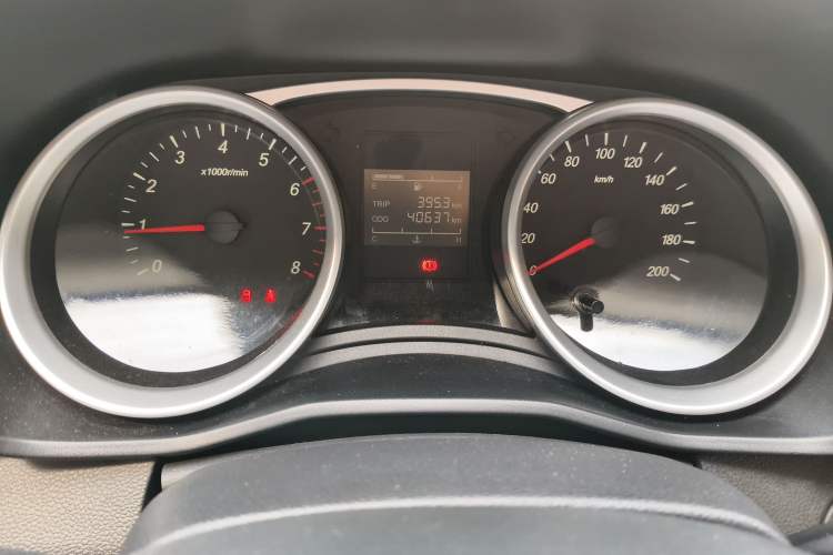 Used Wuling Hongguang S3 2018 1.5L Manual Standard Version China V Standard Odometer Close Up