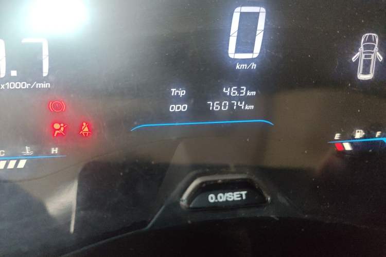 Used Wuling Hongguang S3 2018 1.5T Manual Comfort Model China V Standard Odometer Close Up