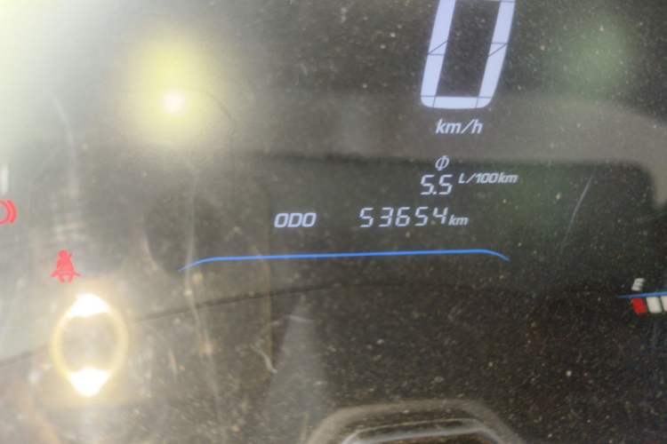 Used Wuling Hongguang S3 2018 1.5T Manual Comfort Model China V Standard Odometer Close Up