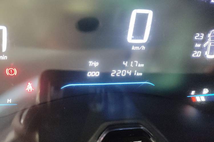 Used Wuling Hongguang S3 2018 1.5L Manual Luxury Model China V Standard Odometer Close Up