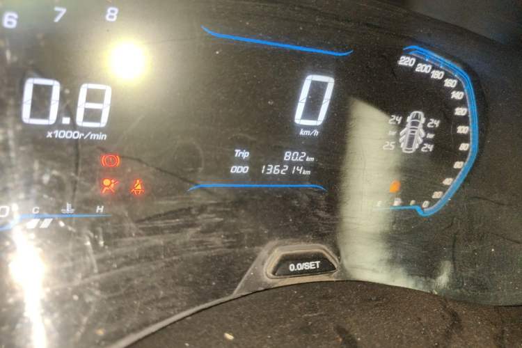Used Wuling Hongguang S3 2018 1.5T Manual Luxury Model China V Standard Odometer Close Up