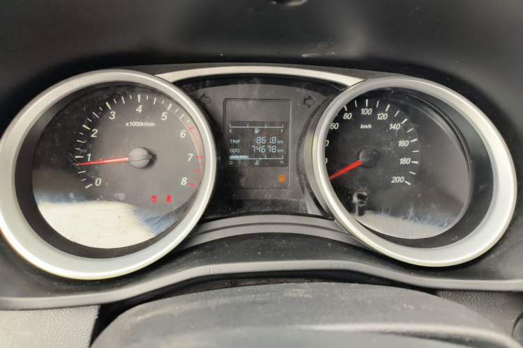 Used Wuling Hongguang S3 2018 1.5L Manual Standard Version China V Standard Odometer Close Up