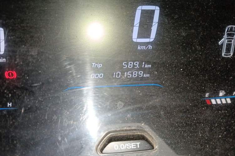 Used Wuling Hongguang S3 2018 1.5L Manual Comfort Model China V Standard Odometer Close Up
