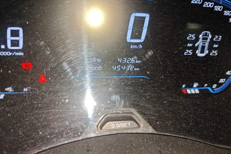 Used Wuling Hongguang S3 2018 1.5L Manual Luxury Model China V Standard Odometer Close Up