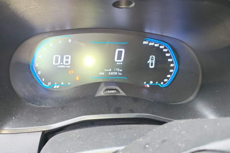 Used Wuling Hongguang S3 2018 1.5L Manual Comfort Model China V Standard Odometer Close Up