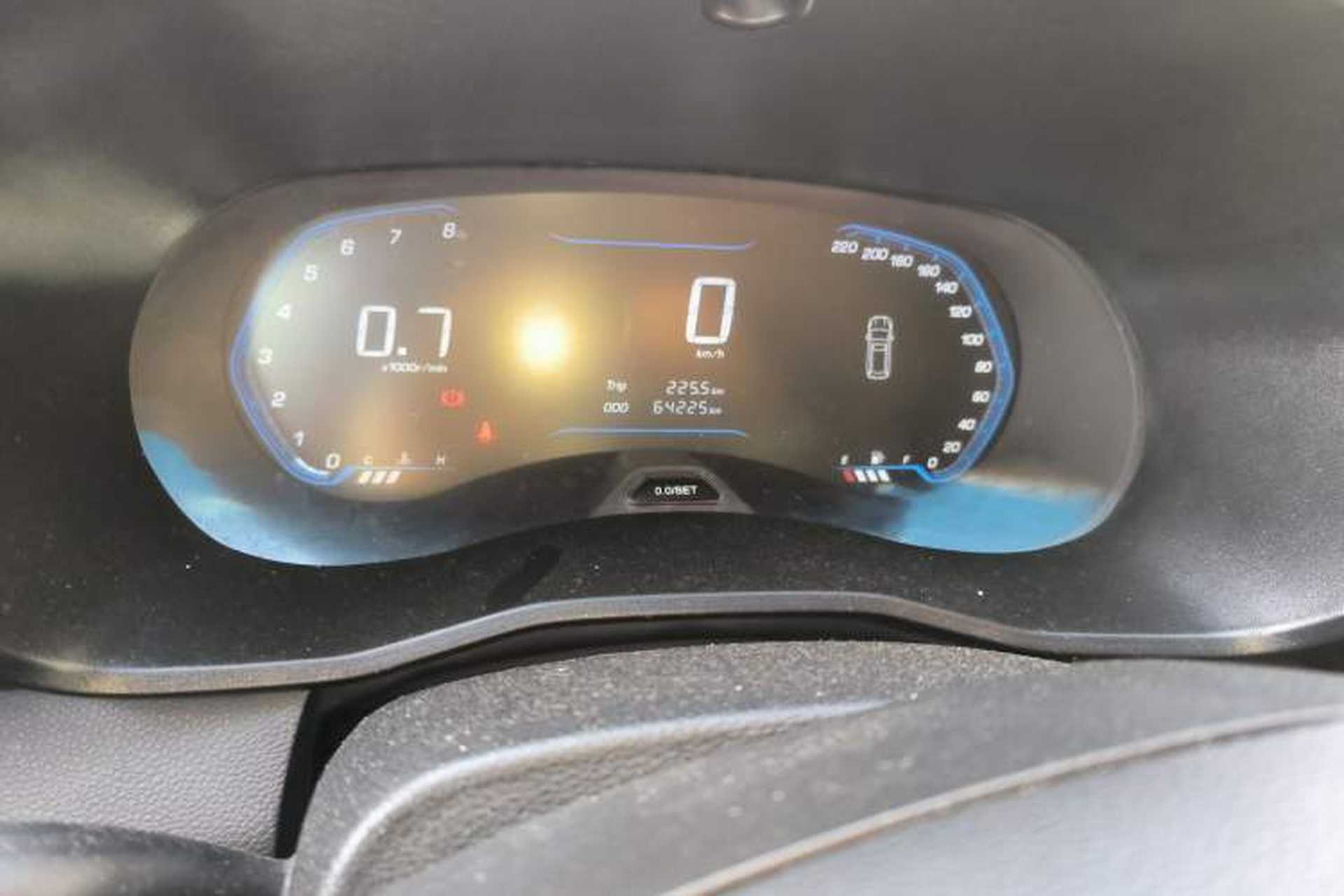 Used Wuling Hongguang S3 2018 1.5L Manual Comfort Model China V Standard Odometer Close Up