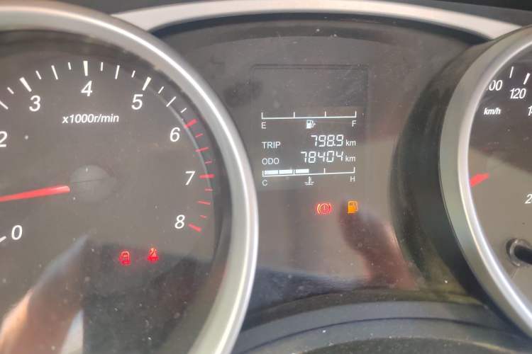 Used Wuling Hongguang S3 2018 1.5L Manual Standard Version China V Standard Odometer Close Up