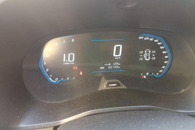 Used Wuling Hongguang S3 2018 1.5L Manual Luxury Model China V Standard Odometer Close Up